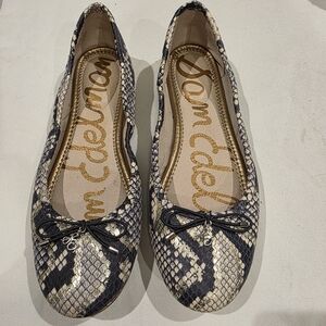 Sam Edelman Women's Felicia Ballet Flat Size 7.5 Snakeskin Leather Bow Charm